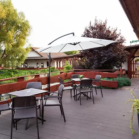 Hotel Nenufar Kościan