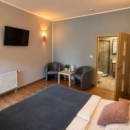 Hotel Nenufar - Hotel I Restauracja Na Wodzie Koscian